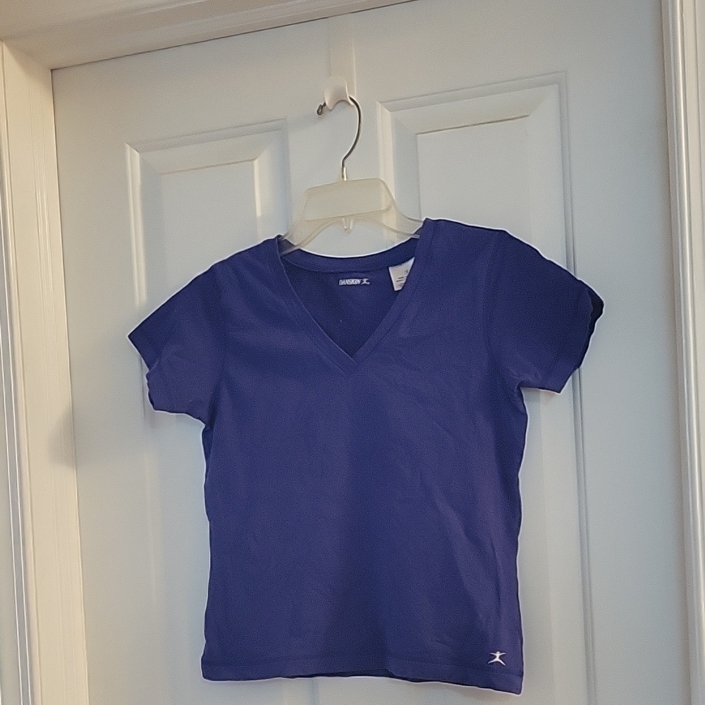 Danskin Purple V-Neck T-Shirt small